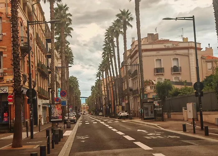 F1 220 Metre De La Gare דירה