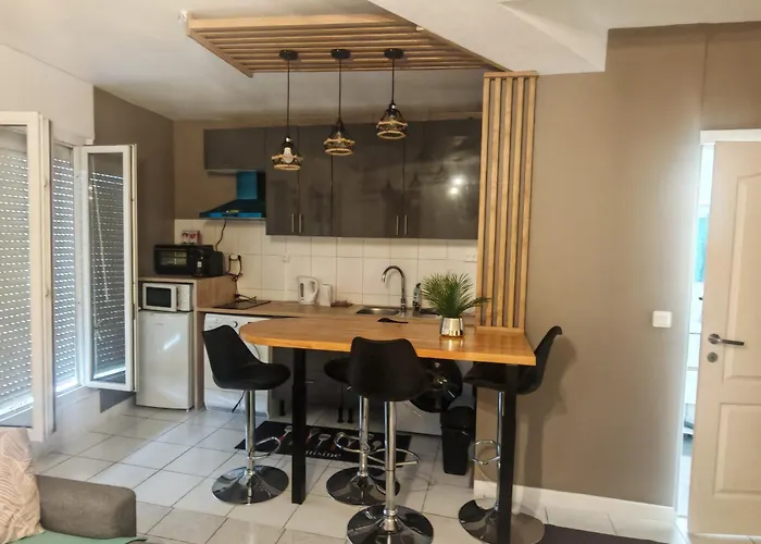 Apartament F1 220 Metre De La Gare Perpignan